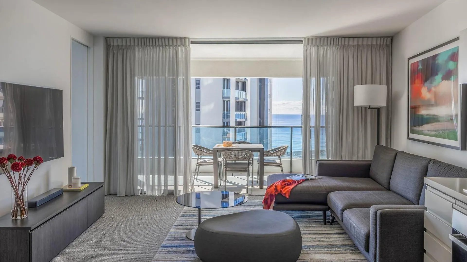 Peppers Broadbeach Gold Coast Apartahotel